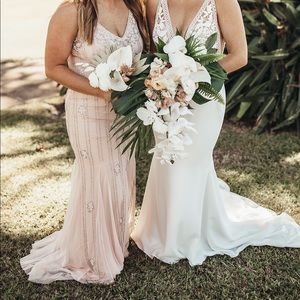 SilkFred dress. Perfect for prom or a bridesmaid. Size 10, fits like a 6-8.